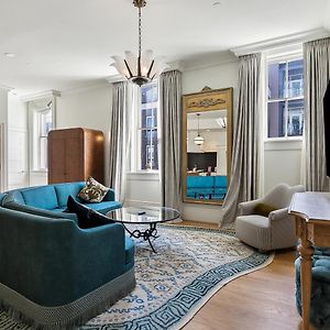 Two-Bedroom Apartment City View
